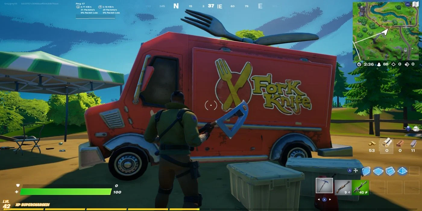 Посадите саженцы в Гряде, у мобильного кафе Нож и вилка в Fortnite Посадите саженцы в Гряде, у мобильного кафе Нож и вилка в Fortnite