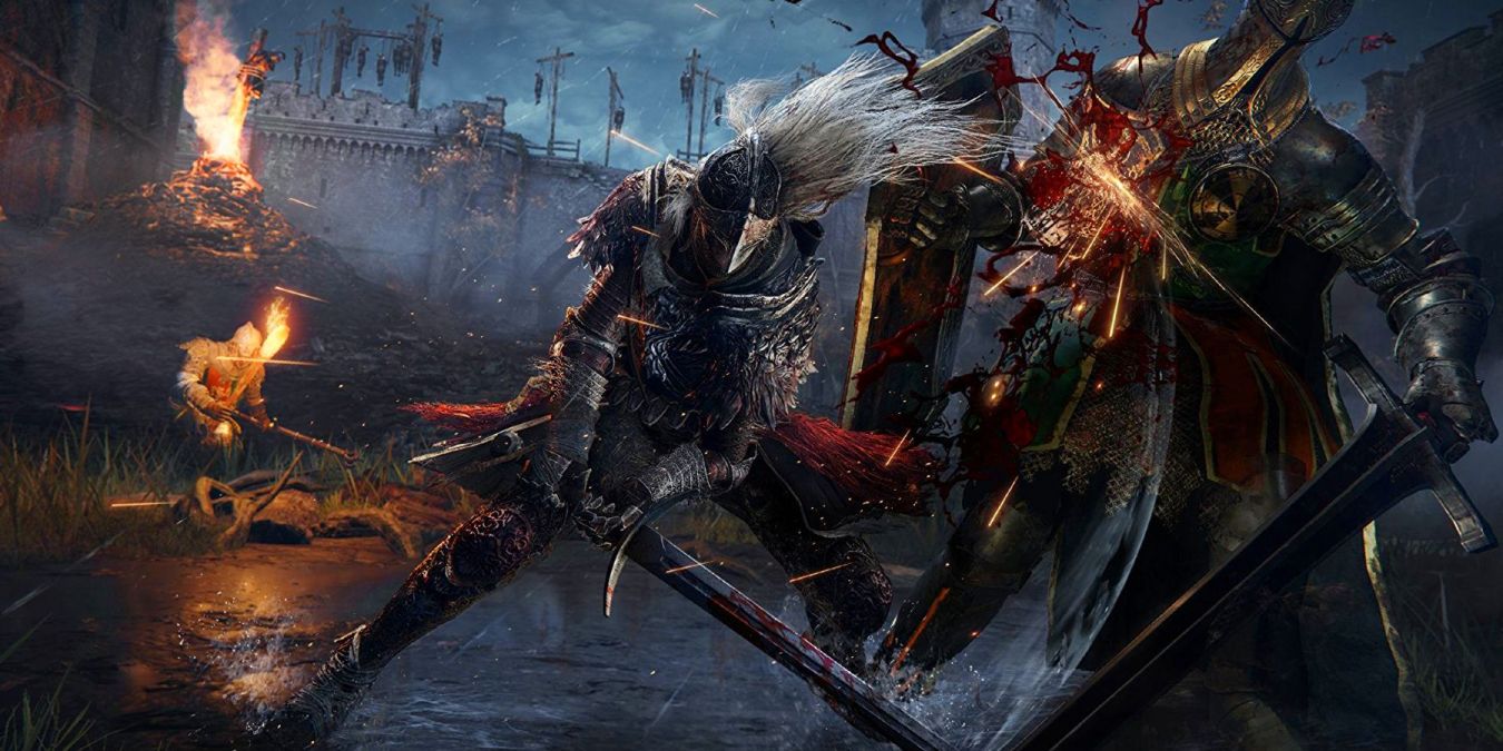 Как пользоваться двуручным оружием в Elden Ring