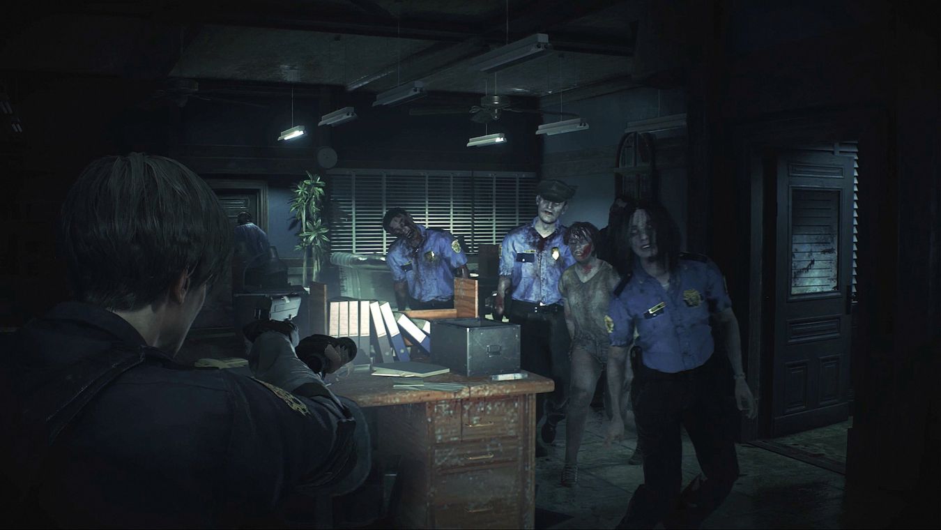 Как открыть рабочий стол Леона в Resident Evil 2