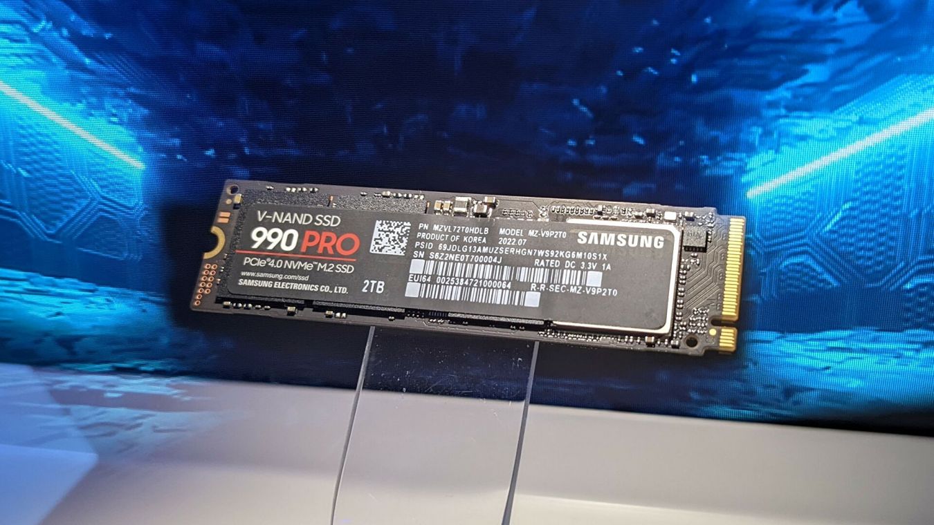 SSD Samsung 990 Pro обещает самую высокую в истории скорость чтения данных PCIe 4.0