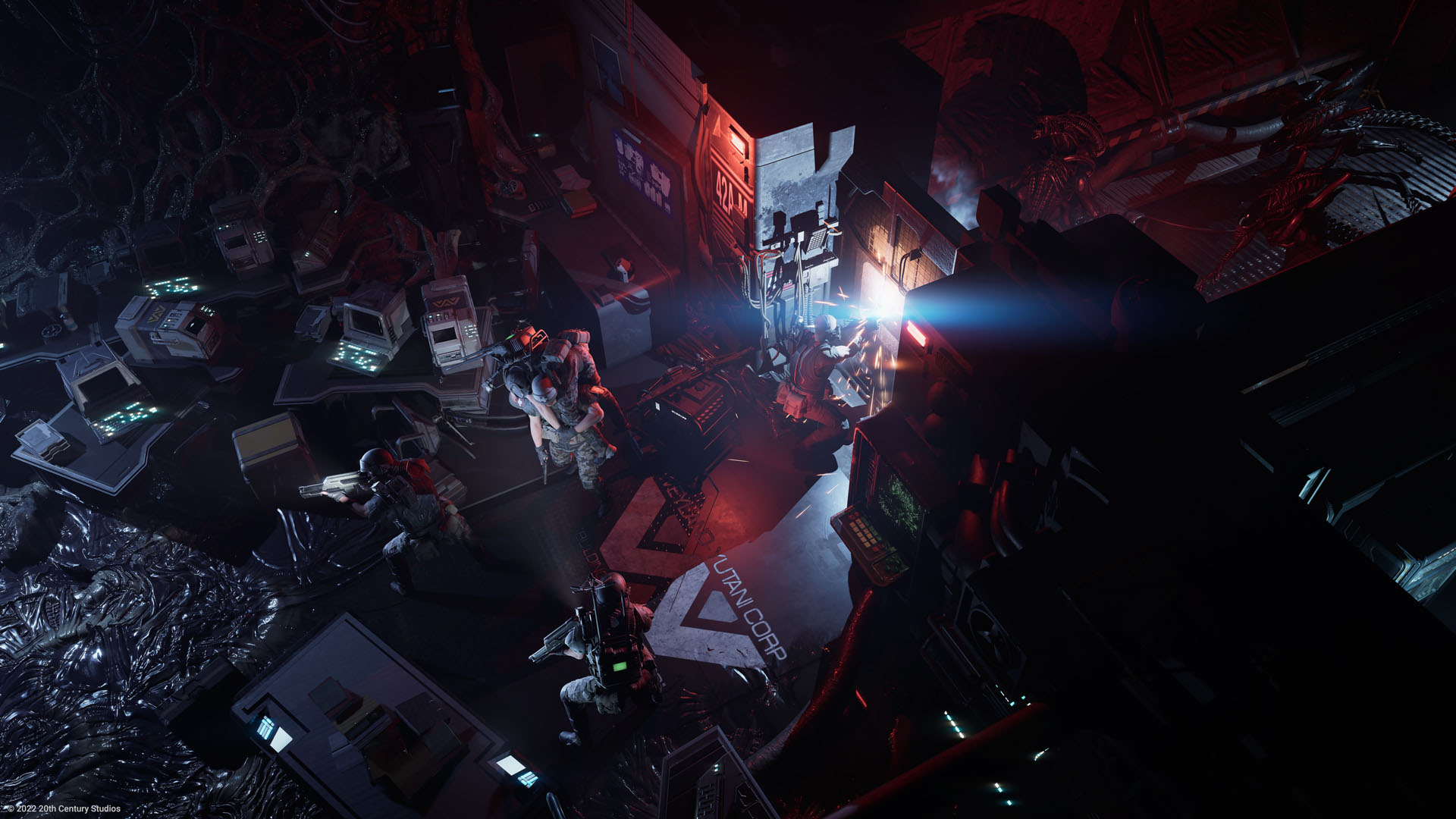 Как центрировать камеру на командире в Aliens: Dark Descent