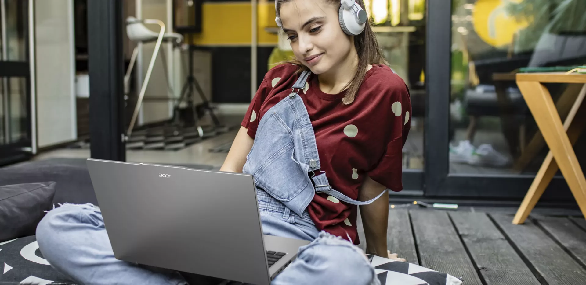 Acer выпустила на российский рынок новое поколение ультратонких ноутбуков Swift Go на базе Intel Core Ultra