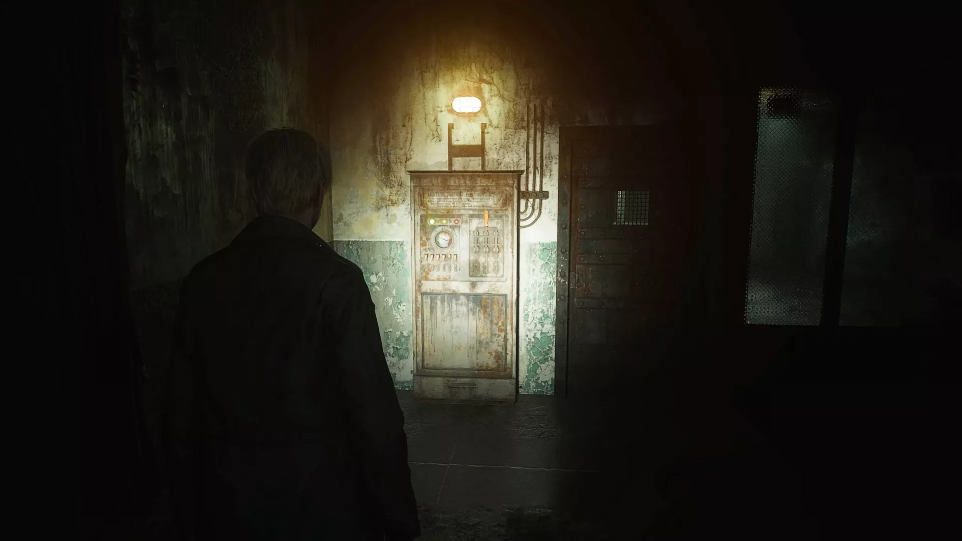 Комната для свидетелей в Silent Hill 2 Remake: как запитать генератор Комната для свидетелей в Silent Hill 2 Remake: как запитать генератор
